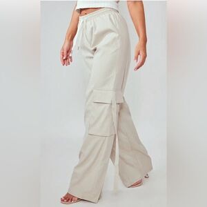 NWT Pretty Little Thing Stone Elasticated Waist Wide Leg Cargo Trousers